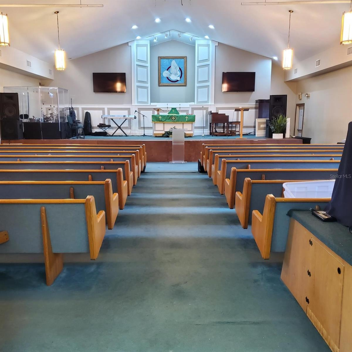 Church For Sale in Apopka, FL $2,200,000