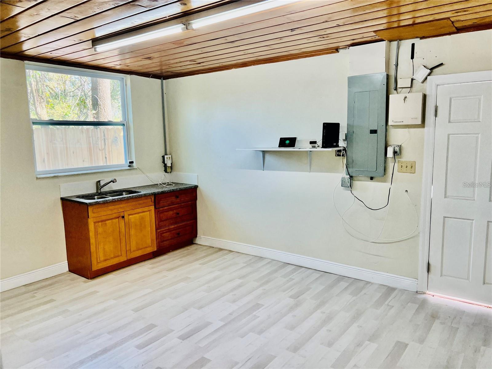 Church Building & Living Quarters For Sale in Bartow, FL $599,995