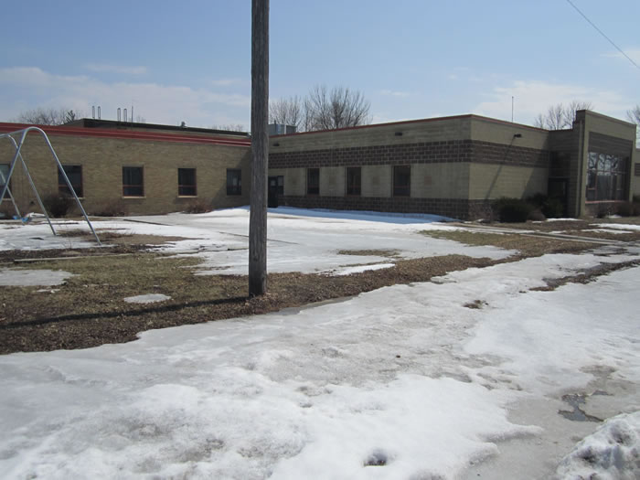 Big School Building In Minnesota For Sale $139,000